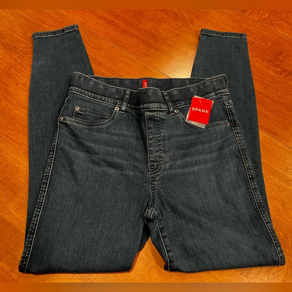 NWT Spanx Clean Indigo Skinny Jeans Size Medium - Picture 2 of 12